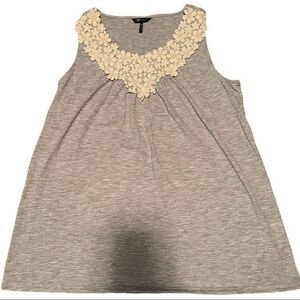 Daisy Fuentes Women's Tank Top Floral Crochet Lace Trim‎ Heather Gray Small